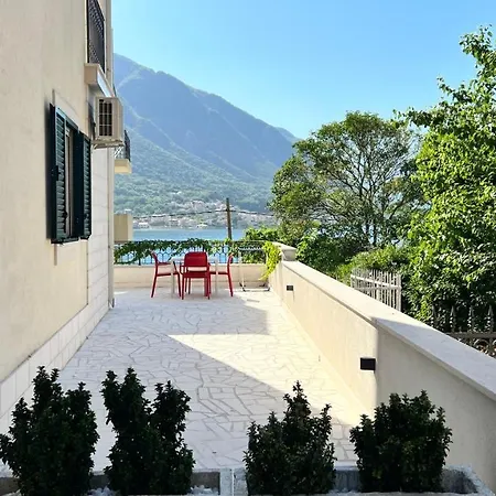Appartamento Melodia del Mare Cattaro Esterno foto